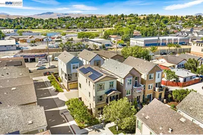 2707 Hollingbury Cmn, Livermore, CA 94550 - Photo 54