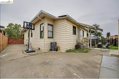 220 Perkins Ave, Vallejo, CA 94590 - Photo 28