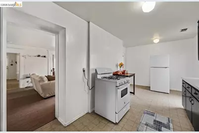220 Perkins Ave, Vallejo, CA 94590 - Photo 12