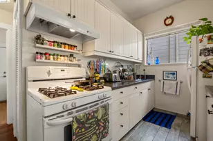 1032 Magnolia St, Oakland, CA 94607 - Photo 10