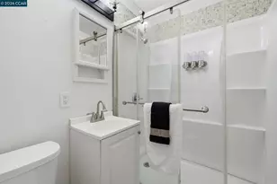 2082 Overhill Rd, Concord, CA 94520 - Photo 26