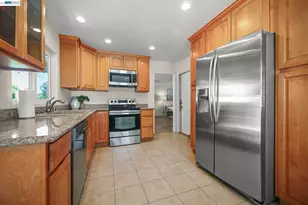 16023 Via Granada, San Lorenzo, CA 94580 - Photo 12