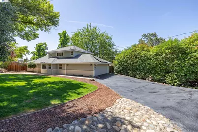 3632 Ravenwood Ln, Cameron Park, CA 95682 - Photo 2