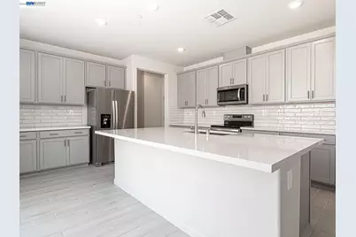 609 Channel Cir, Oakley, CA 94561 - Photo 4