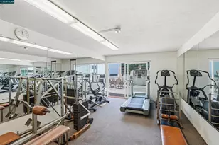250 Whitmore St, Oakland, CA 94611 - Photo 34