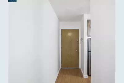 250 Whitmore St #106, Oakland, CA 94611 - Photo 4