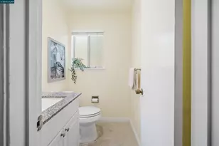 1888 Tesoro Ct, Pinole, CA 94564 - Photo 14