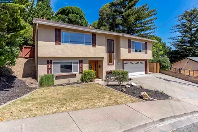 2081 Hoke Dr, Pinole, CA 94564 - Photo 2