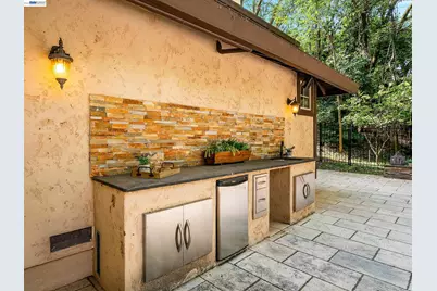 8681 Winding Way, Fair Oaks, CA 95628 - Photo 38