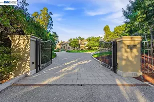 13388 Surrey Ln, Saratoga, CA 95070 - Photo 6