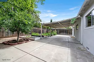 1446 Sunshine Dr, Concord, CA 94520 - Photo 32