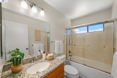 1930 Barrymore Cmn #Z, Fremont, CA 94538 - Photo 16