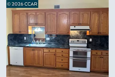 1827 Alamo Dr, Vacaville, CA 95687 - Photo 12