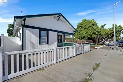 1010 4th St, Antioch, CA 94509 - Photo 2