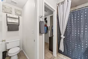 5912 Squire Wells Way, Riverbank, CA 95367 - Photo 14