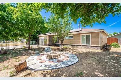 2257 Edison Avenue, Sacramento, CA 95821 - Photo 2