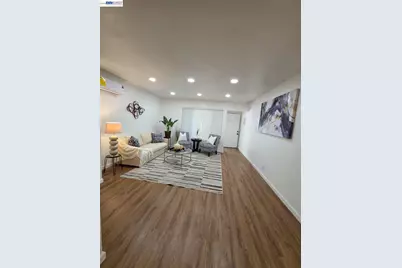 2257 Edison, Sacramento, CA 95821 - Photo 2