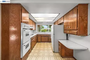 748 Cornell Dr, Santa Clara, CA 95051 - Photo 10
