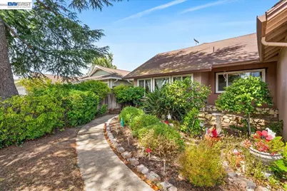 748 Cornell Dr, Santa Clara, CA 95051 - Photo 2