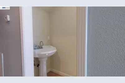 917 1st St, Rodeo, CA 94572 - Photo 30