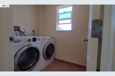 917 1st St, Rodeo, CA 94572 - Photo 24