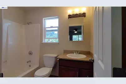 917 1st St, Rodeo, CA 94572 - Photo 10