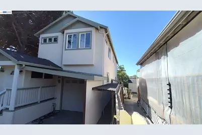 917 1st St, Rodeo, CA 94572 - Photo 30