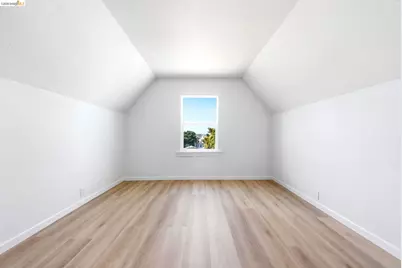 2217 24th St, Oakland, CA 94606 - Photo 20