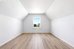 2217 24th St, Oakland, CA 94606 - Photo 20