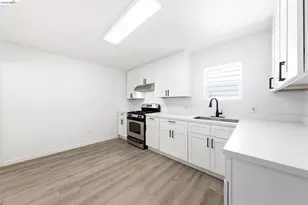 2217 24th St, Oakland, CA 94606 - Photo 16