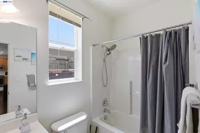 1205 Nellis Ct, Pittsburg, CA 94565 - Photo 18