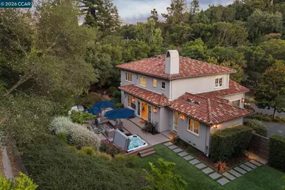 31 Sandy Ct, Orinda, CA 94563 - Photo 2