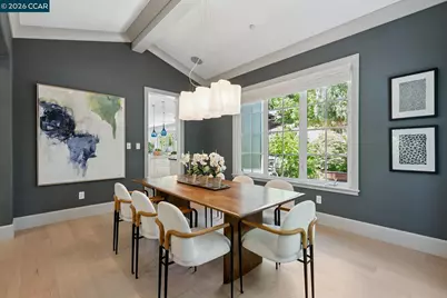 31 Sandy Ct, Orinda, CA 94563 - Photo 8