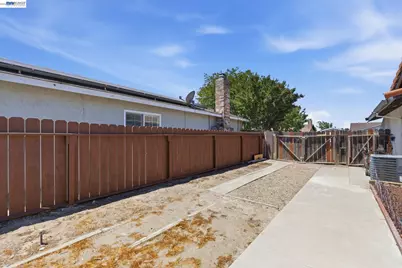 1254 Chelsea Pl, Manteca, CA 95336 - Photo 34