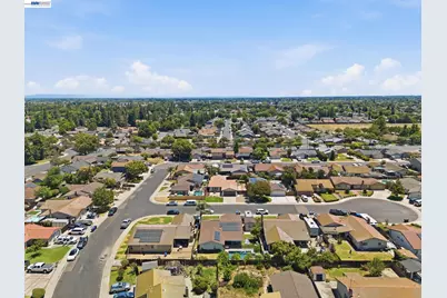 1254 Chelsea Pl, Manteca, CA 95336 - Photo 40