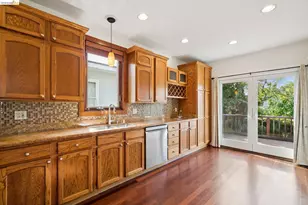 1165 64th St, Oakland, CA 94608 - Photo 4
