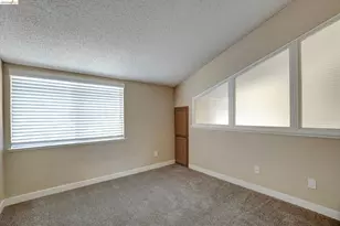 1351 Hood Rd, Sacramento, CA 95825 - Photo 16