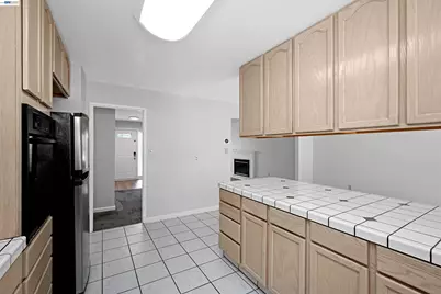 716 Courtland Avenue, Richmond, CA 94805 - Photo 24