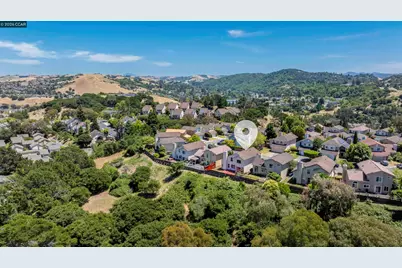 1418 Greenfield Cir, Pinole, CA 94564 - Photo 60