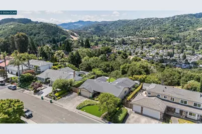 1372 Fascination Cir, Richmond, CA 94803 - Photo 36