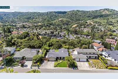 1372 Fascination Cir, Richmond, CA 94803 - Photo 38