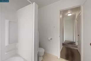 603 Almanza Dr, Oakland, CA 94603 - Photo 16