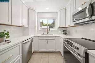 7556 Silvertree Ln, Dublin, CA 94568 - Photo 10
