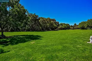 7556 Silvertree Ln, Dublin, CA 94568 - Photo 36