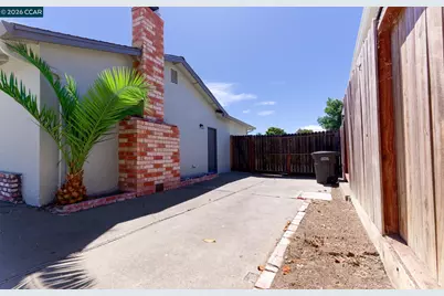 1371 Springhill Dr, Pittsburg, CA 94565 - Photo 20
