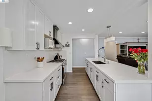 30532 Carroll Ave, Hayward, CA 94544 - Photo 8