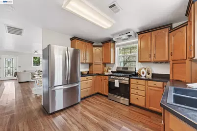 838 I St, Livermore, CA 94550 - Photo 10