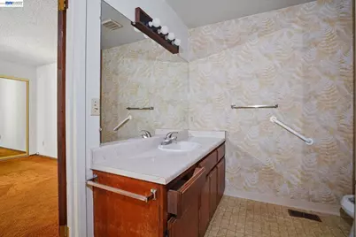 425 Coffield Ave, Napa, CA 94558 - Photo 20