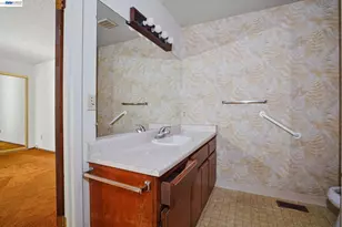 425 Coffield Ave, Napa, CA 94558 - Photo 20