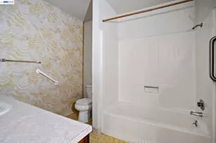 425 Coffield Ave, Napa, CA 94558 - Photo 22